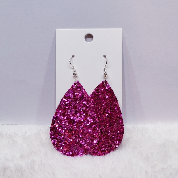 Earrings - Picture 1 of 3